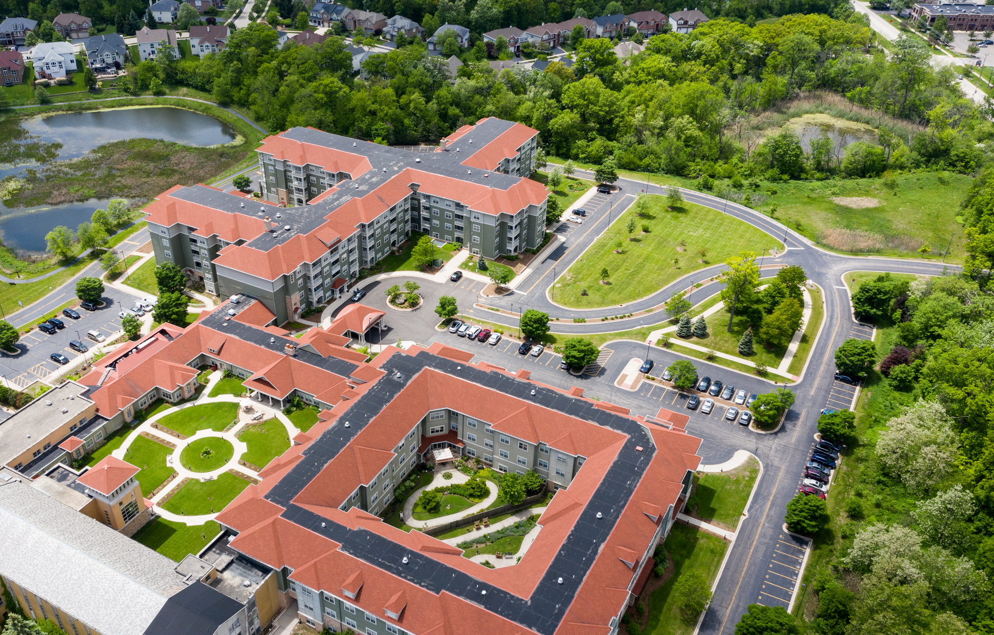 Aerial view of The Oaks at Bartlett exterior
